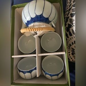 Arita tradition tea set